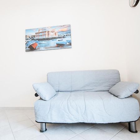 Krisa Apartment Bari Exteriör bild